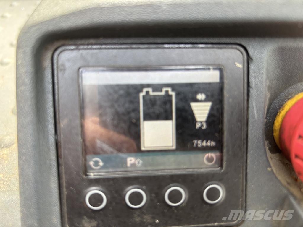 Jungheinrich ECE230 Elektromos gyalogkíséretű targoncák