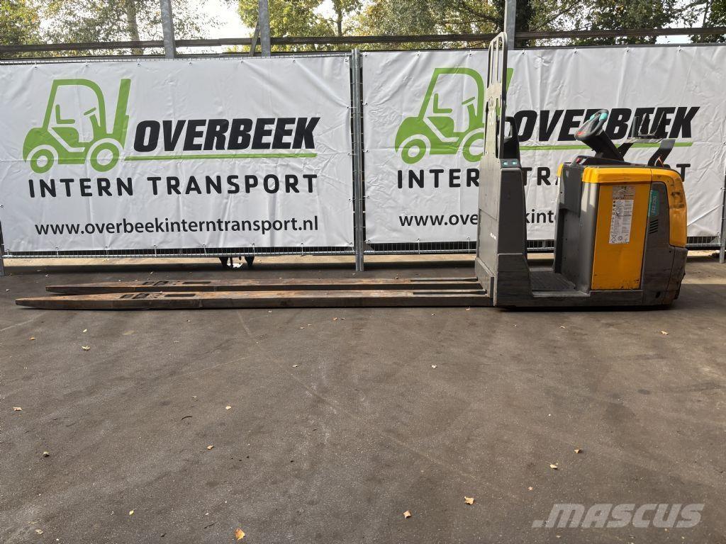 Jungheinrich ECE230 Elektromos gyalogkíséretű targoncák