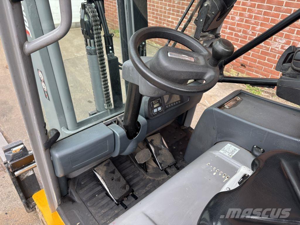 Jungheinrich EFG 216k Elektromos targoncák