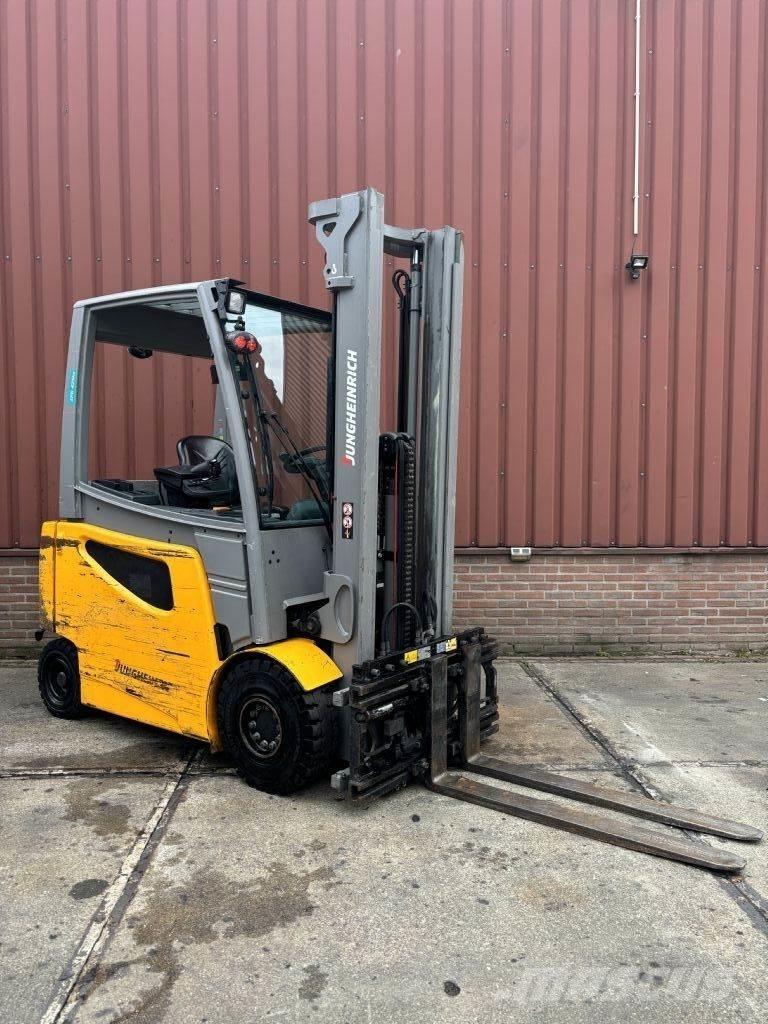 Jungheinrich EFG 425ks Elektromos targoncák