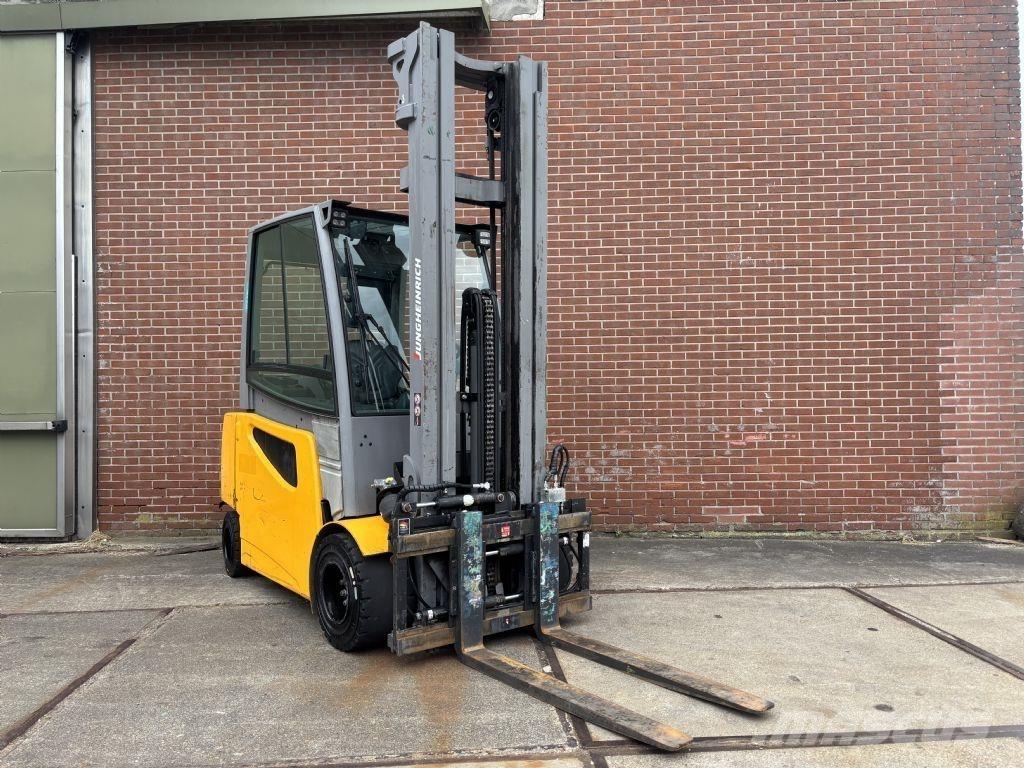 Jungheinrich EFG S30 Elektromos targoncák