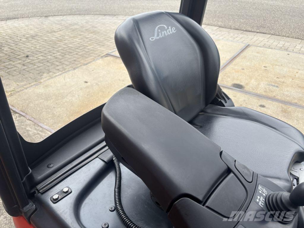 Linde E15-02 Elektromos targoncák