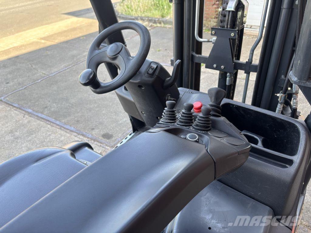 Linde E16C-02 Elektromos targoncák