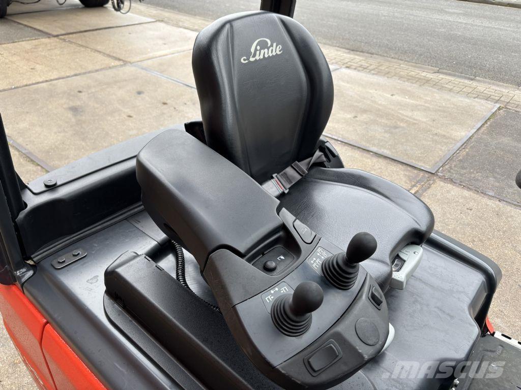 Linde E16L-02 Elektromos targoncák