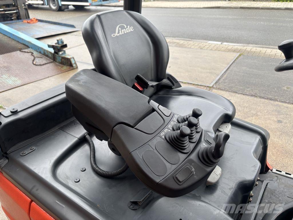 Linde E18-02 Elektromos targoncák