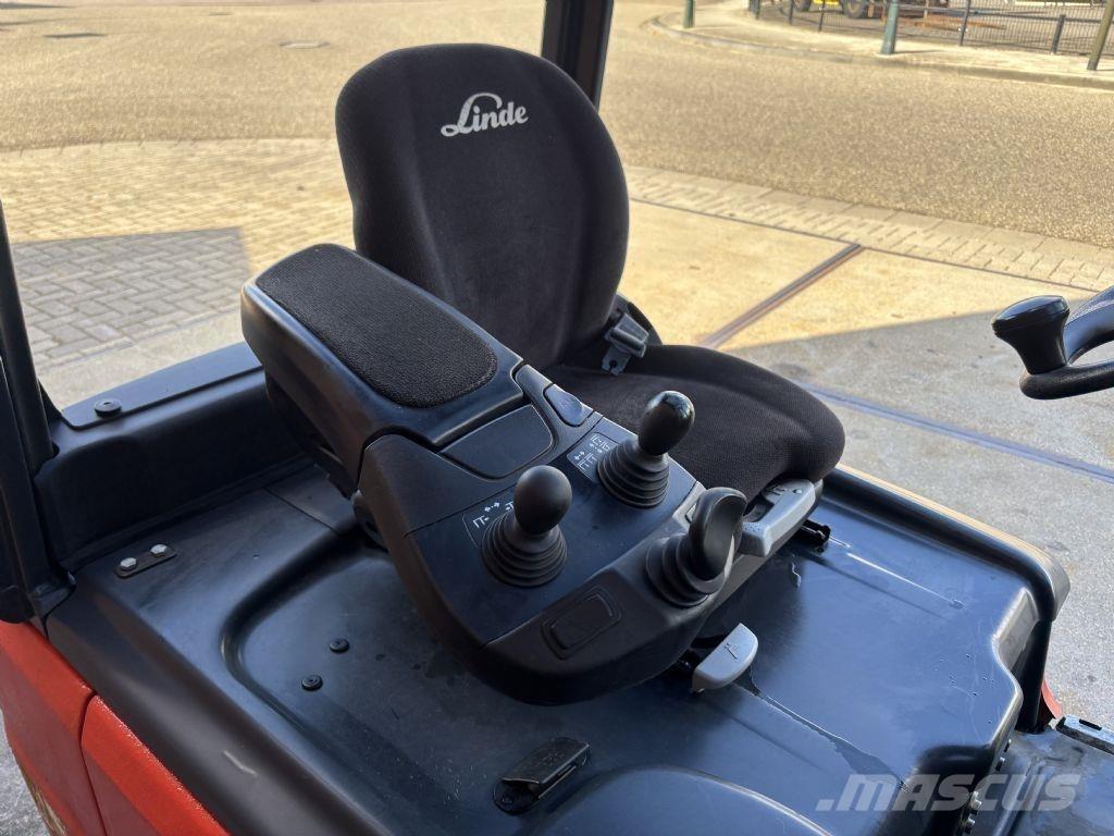 Linde E18L-02 Elektromos targoncák
