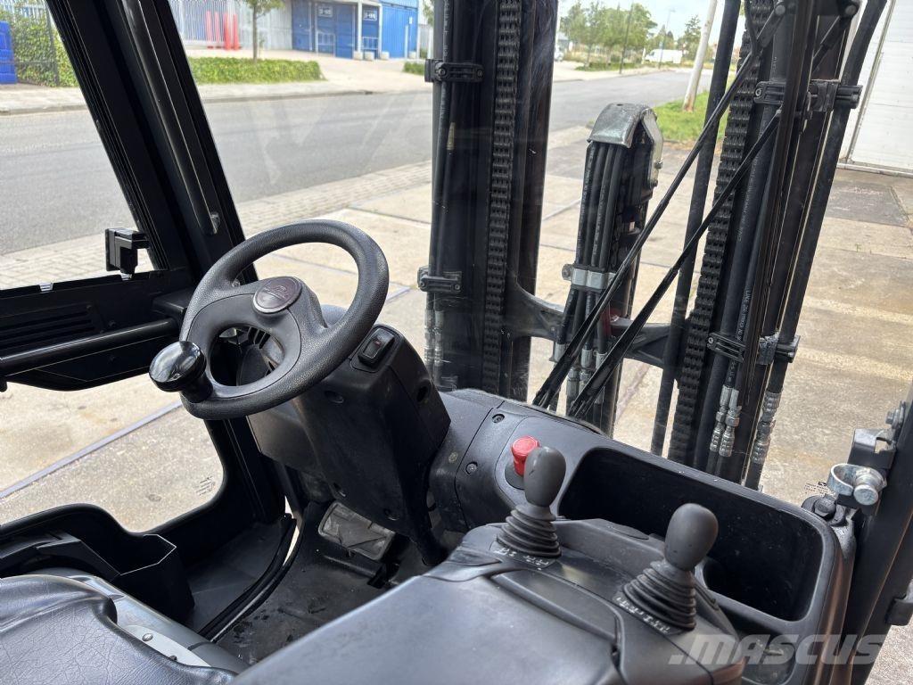 Linde E25HL-01/600 Elektromos targoncák