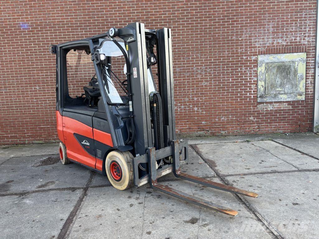 Linde E25HL-01/600 Elektromos targoncák
