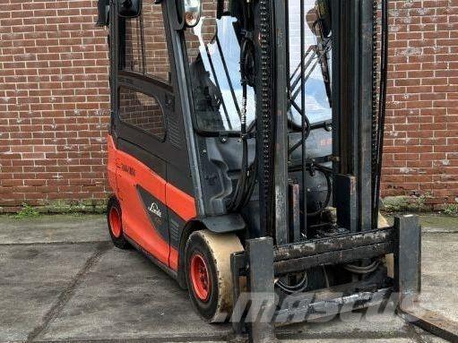 Linde E25L-01 Elektromos targoncák