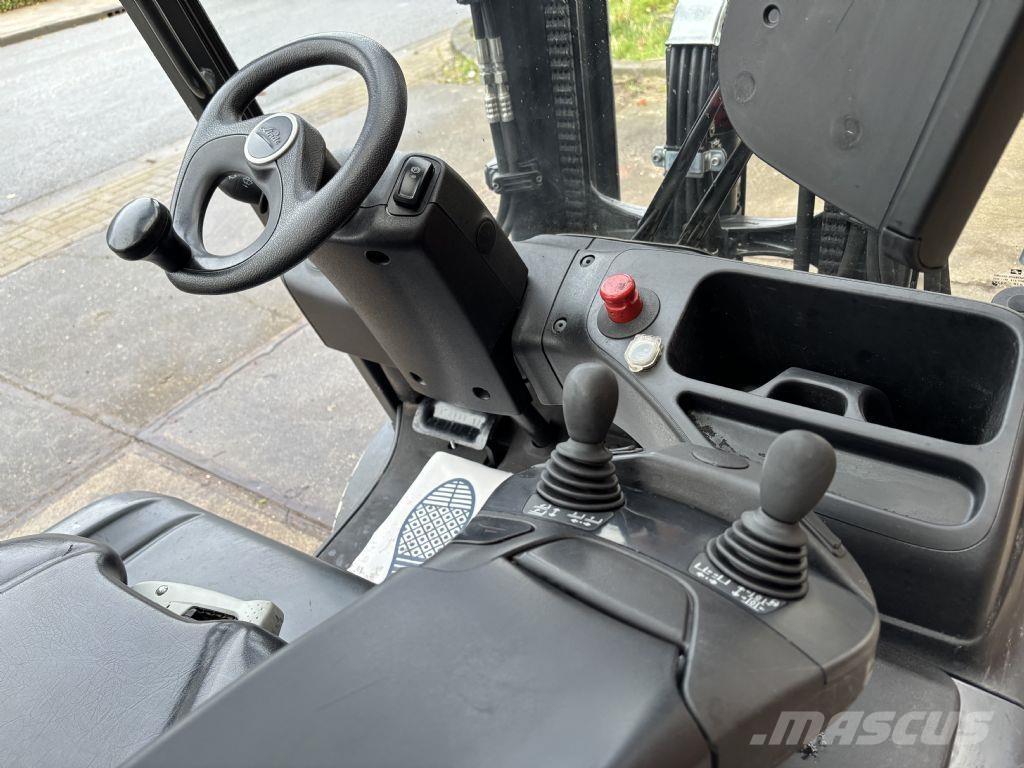 Linde E25L-01 Elektromos targoncák