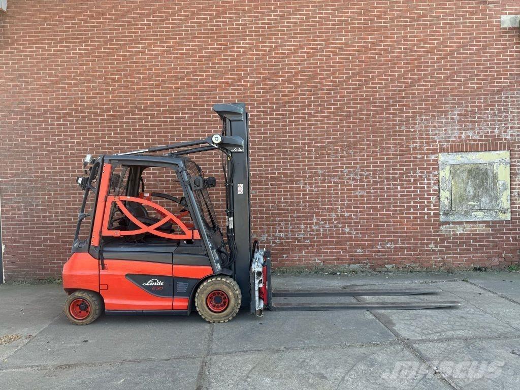 Linde E30-01 Elektromos targoncák