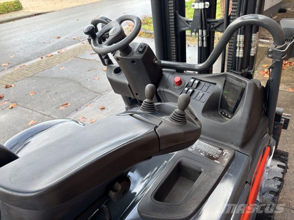 Linde E35RL-01 Elektromos targoncák