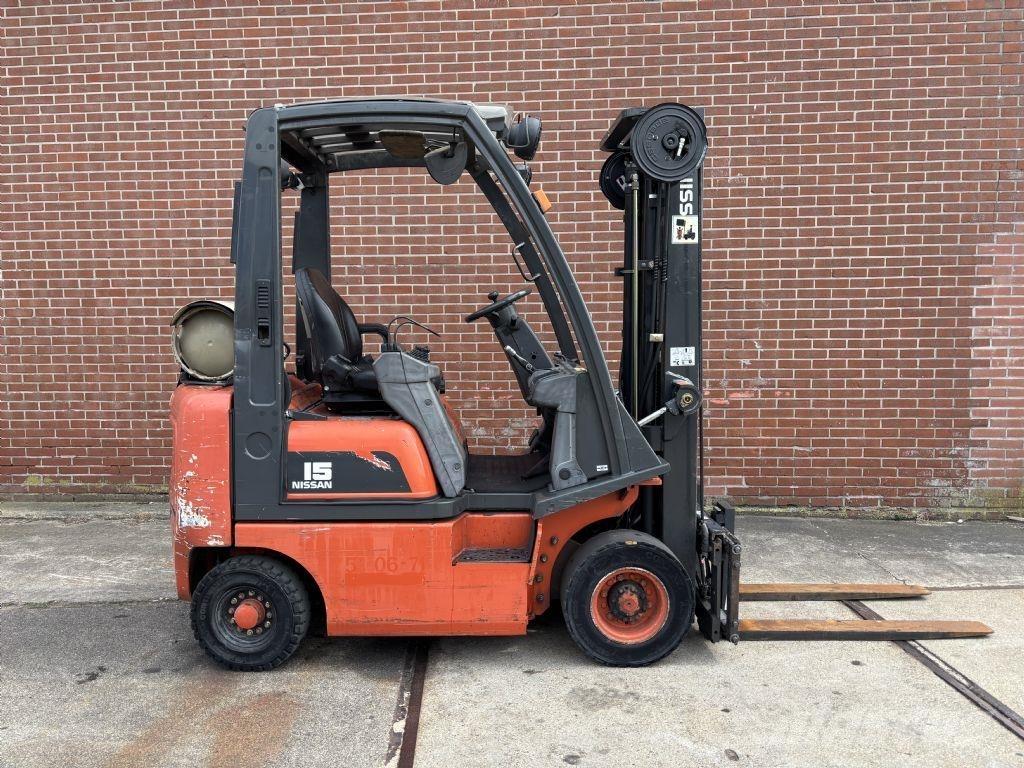 Nissan PD01A15PO Gázüzemű targoncák