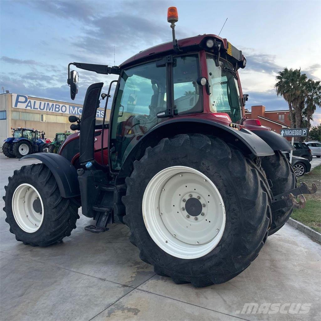Valtra N174 Traktorok