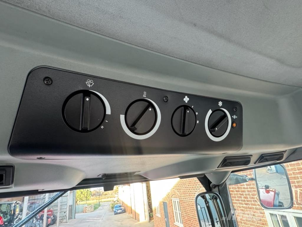 CASE MX 135 Traktorok