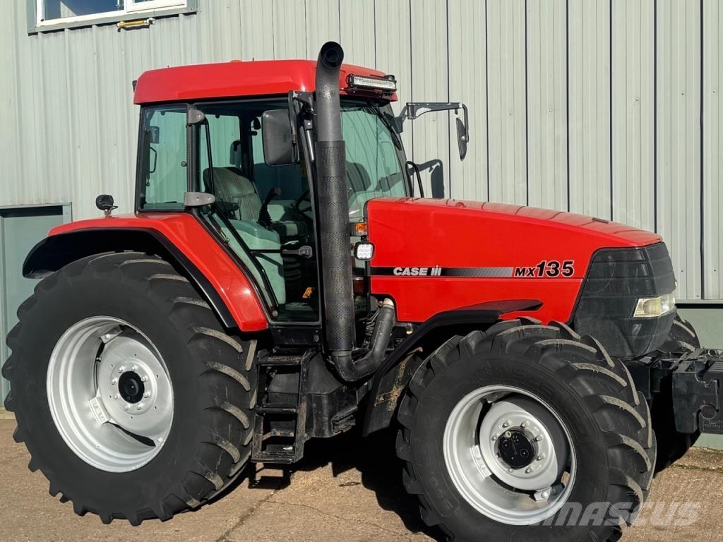CASE MX 135 Traktorok