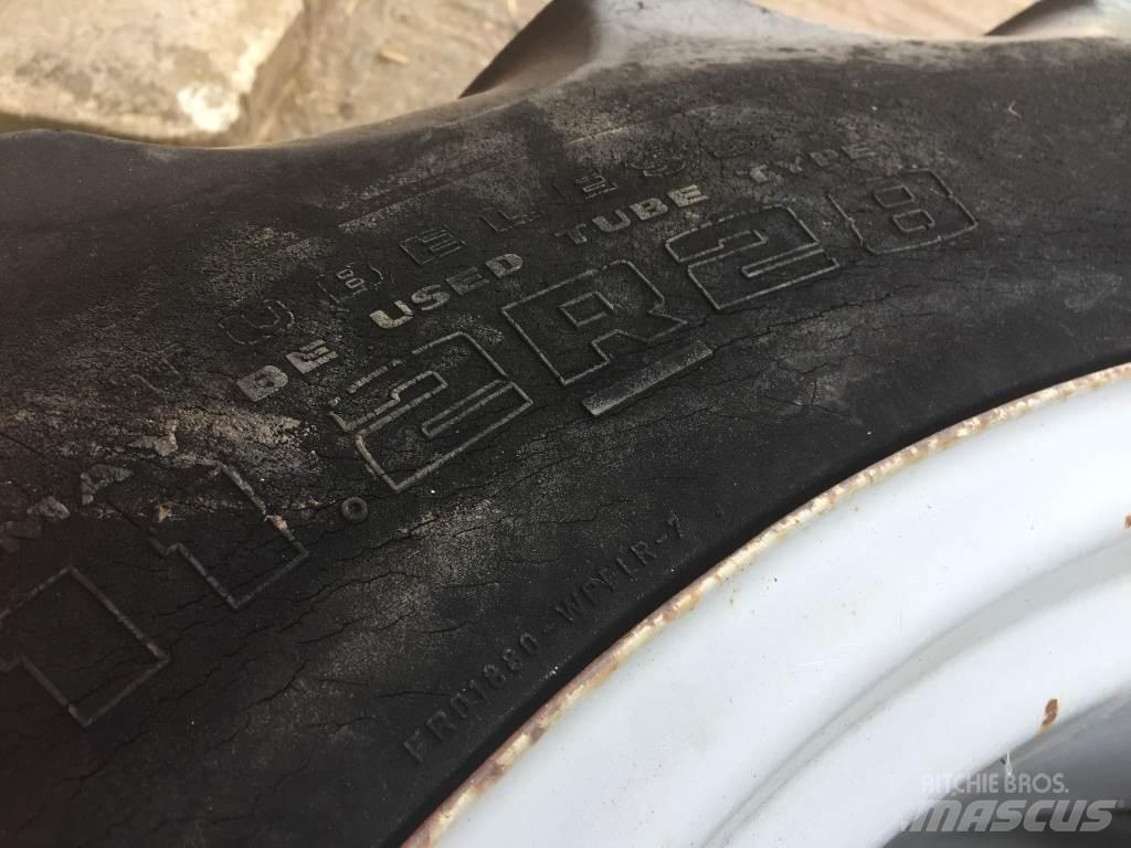 Goodyear  Egyéb traktor tartozékok