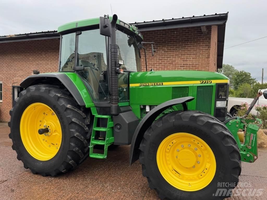 John Deere 7710 Traktorok