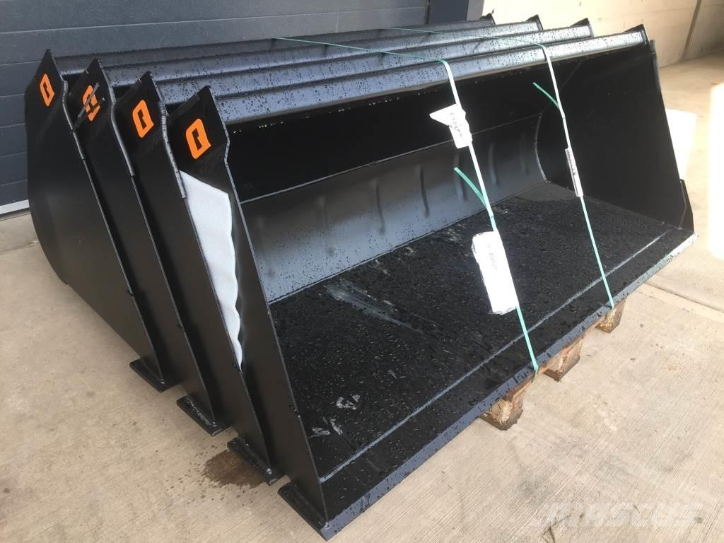 Quicke 8210 III Egyéb traktor tartozékok