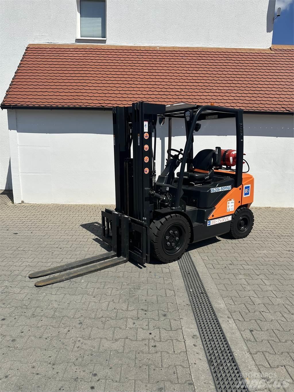 Doosan G30P-7 Építőipar - Egyebek