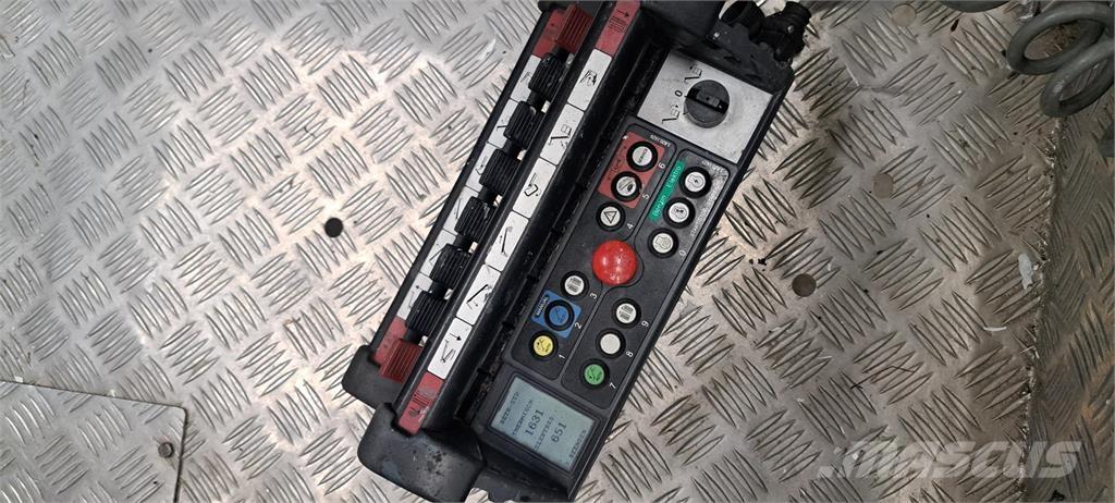 Hinowa 17.75 3S Kompakt önjáró emelők