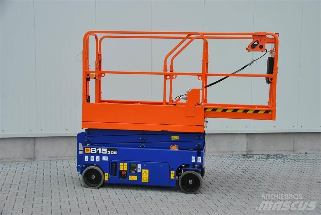 JCB S1530E Ollós emelők