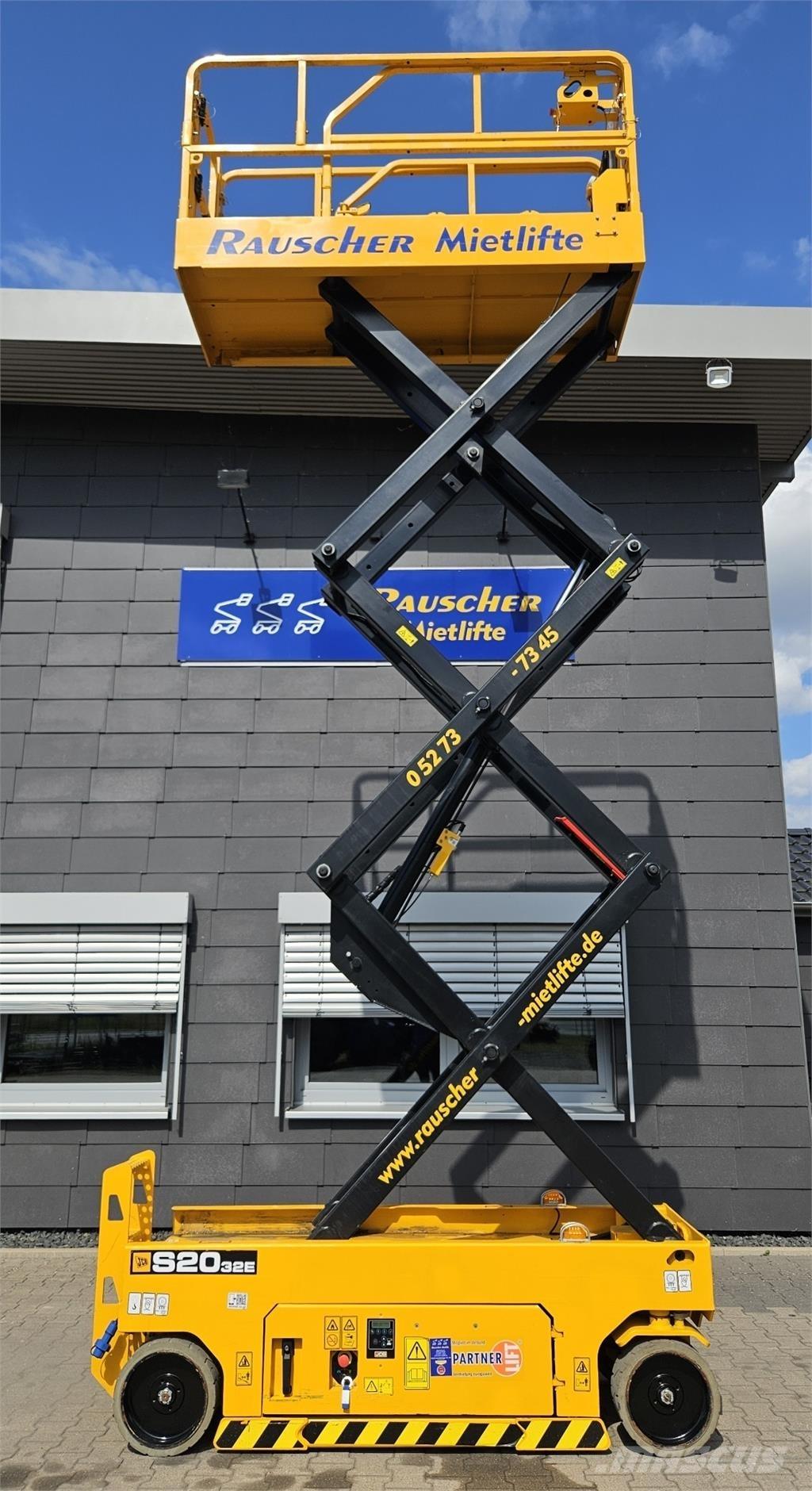 JCB S2032E Ollós emelők