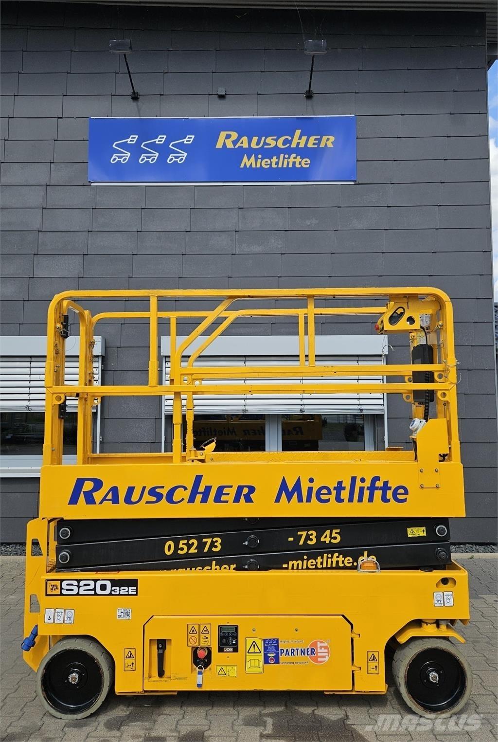 JCB S2032E Ollós emelők