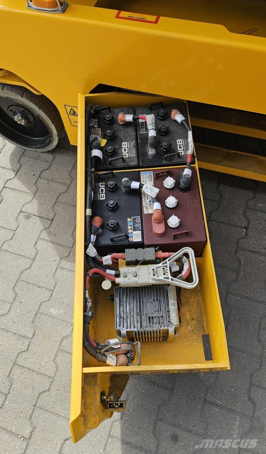 JCB S2646E Ollós emelők