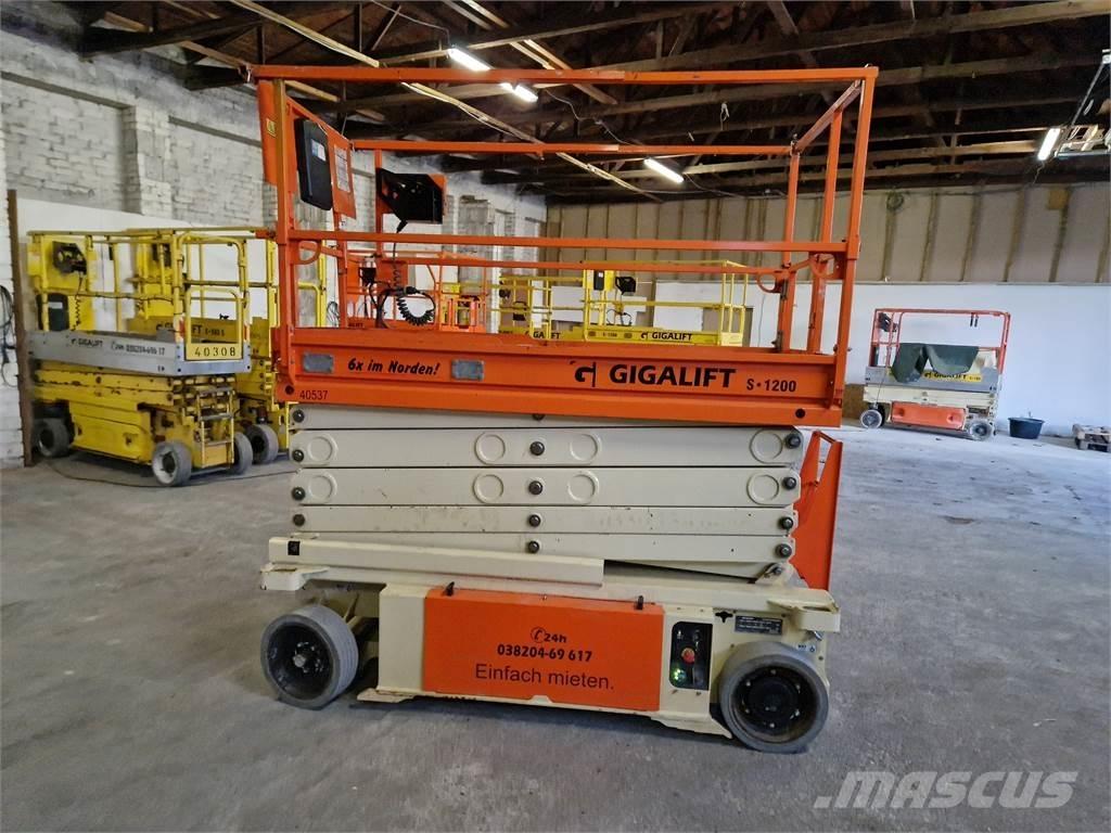 JLG 10 RS Ollós emelők