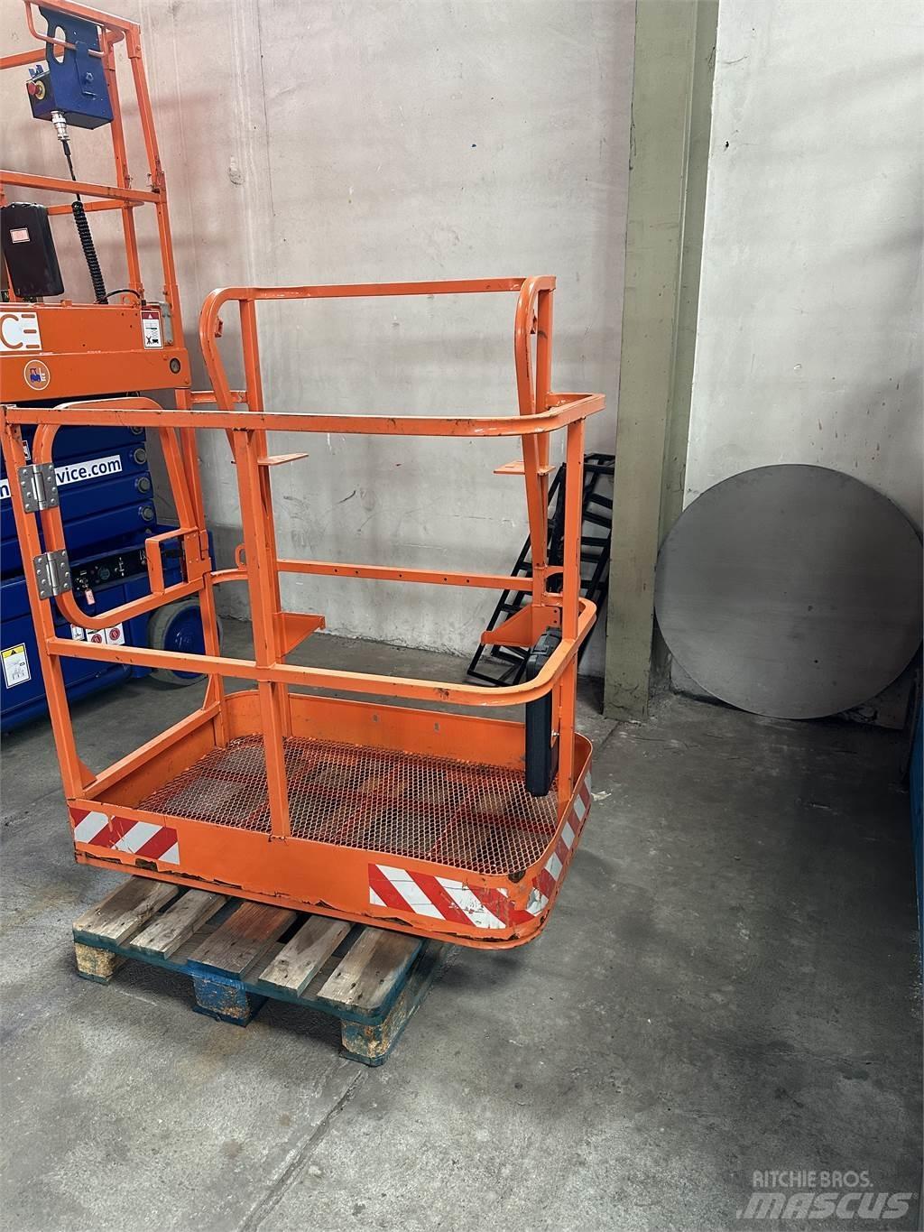 JLG 1001186387s Építőipar - Egyebek