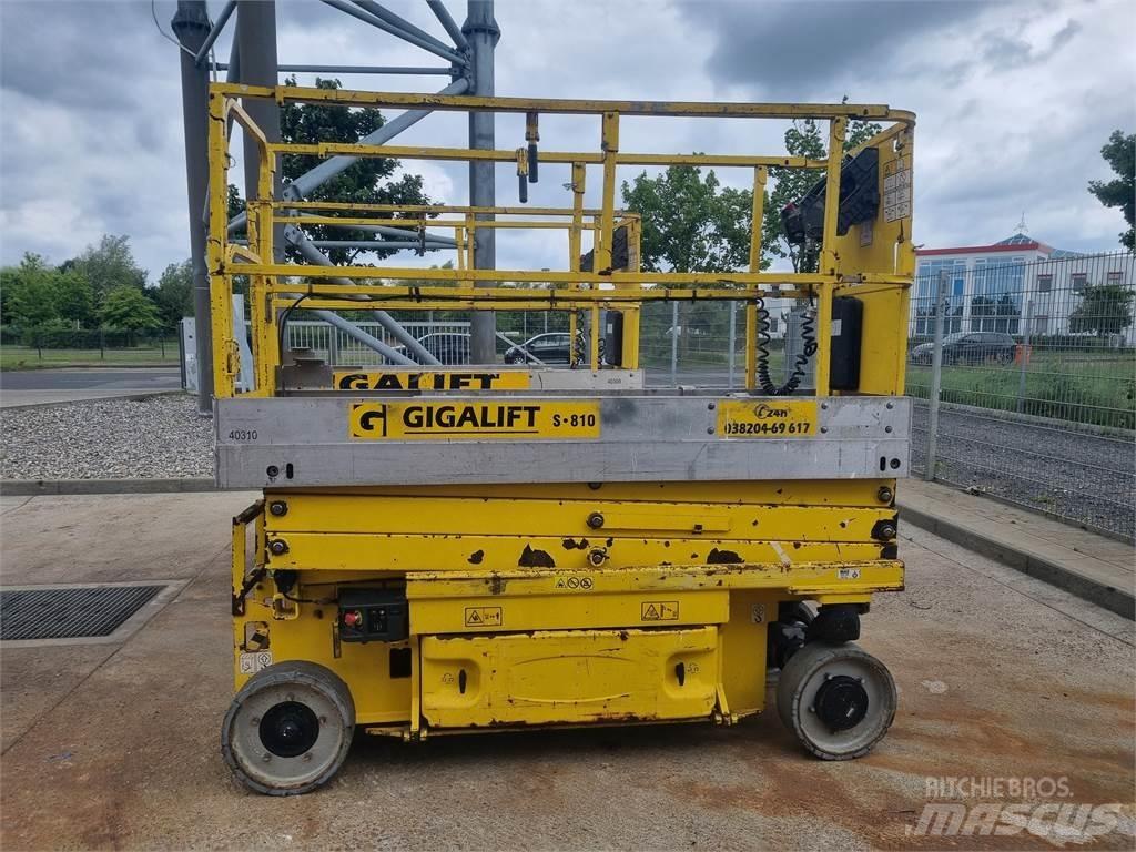 JLG 2030 ES Ollós emelők