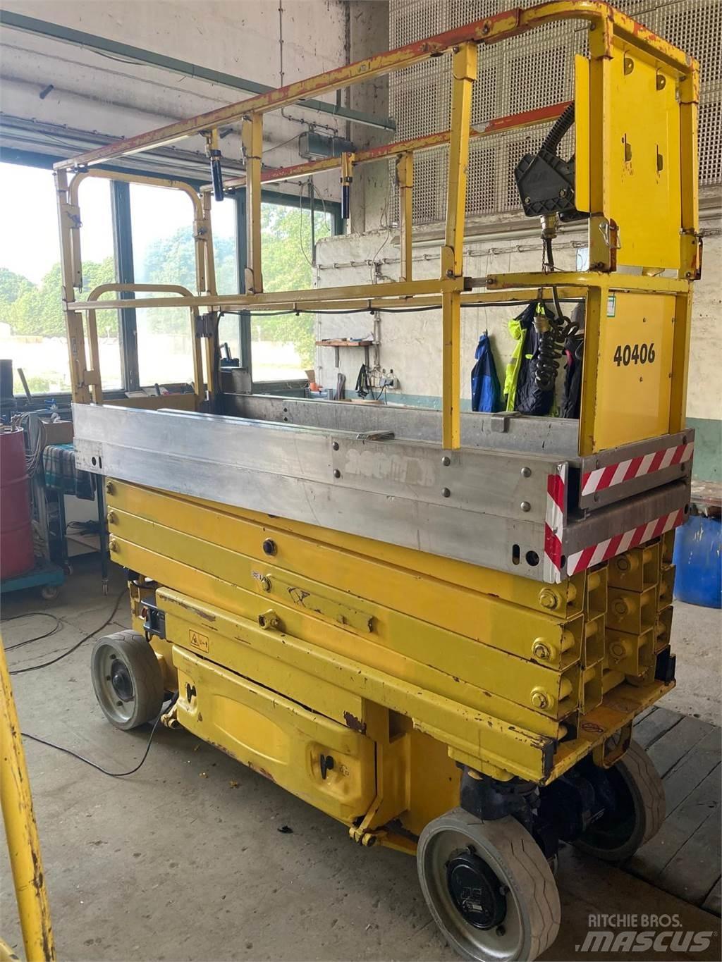 JLG 2630 ES Ollós emelők