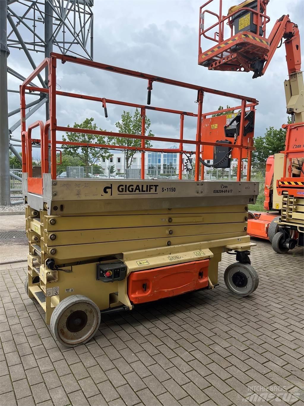 JLG 3246 ES Ollós emelők