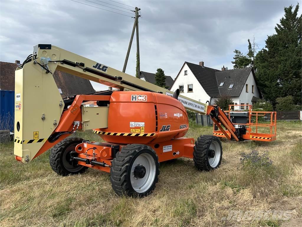 JLG 600AJ Karos emelők