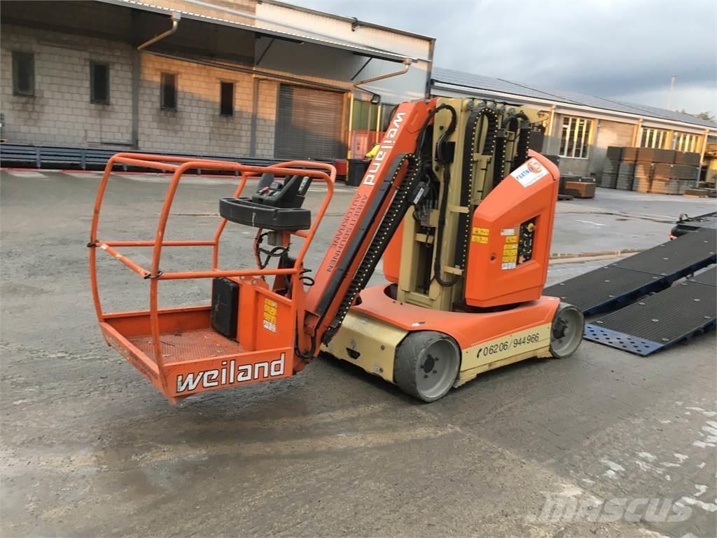 JLG Toucan 12E+ Karos emelők