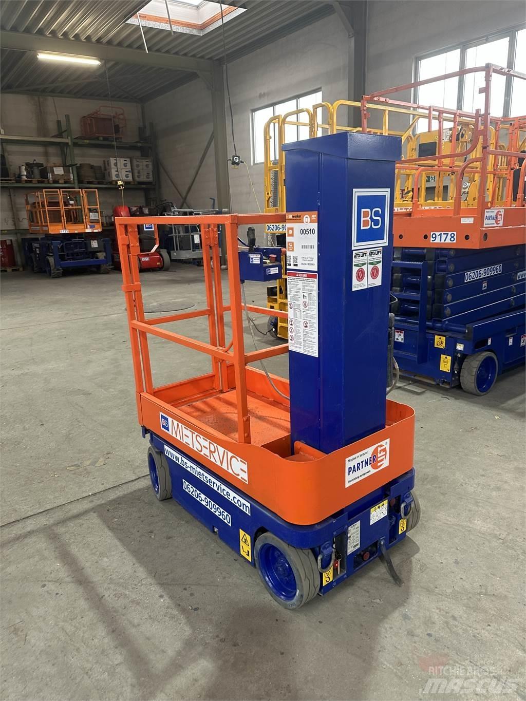 SkyJack SJ 16 Ollós emelők