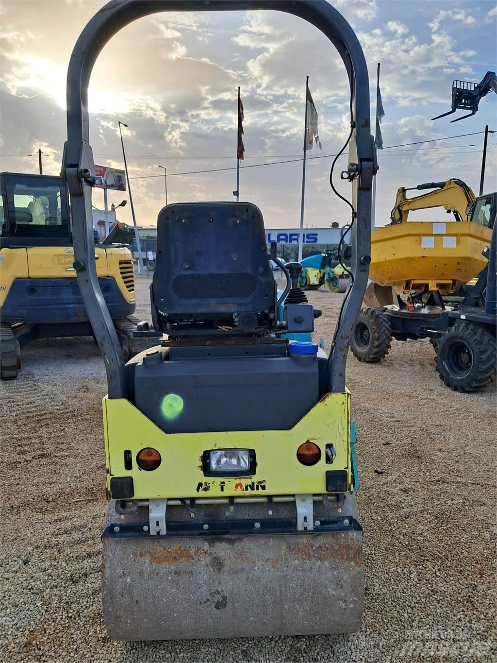 Ammann ARX23 Ikerdobos hengerek