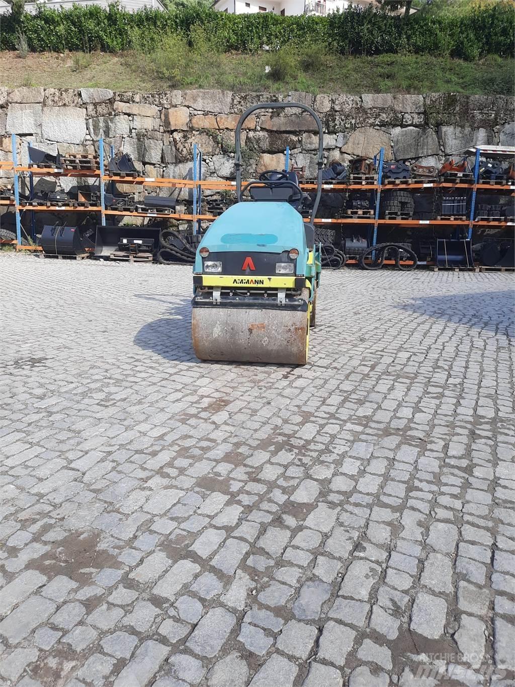 Ammann ARX23 Ikerdobos hengerek
