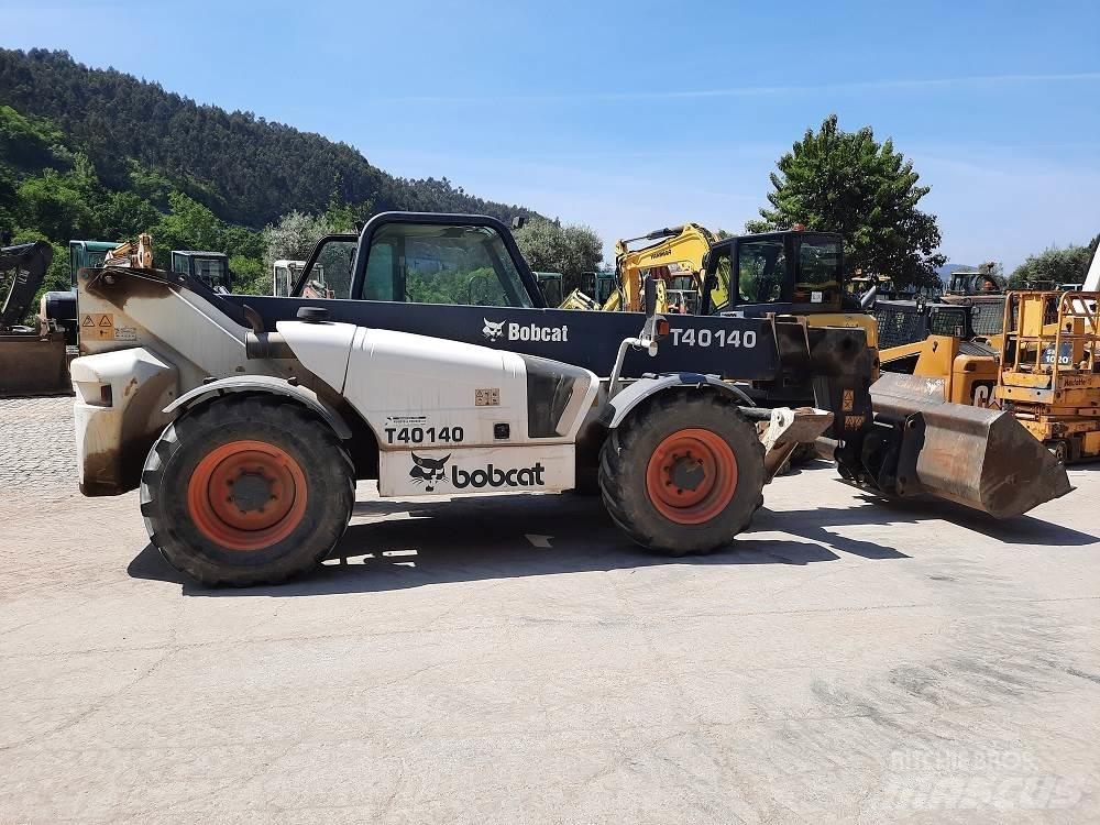 Bobcat T40-140 Tolóoszlopos targonca