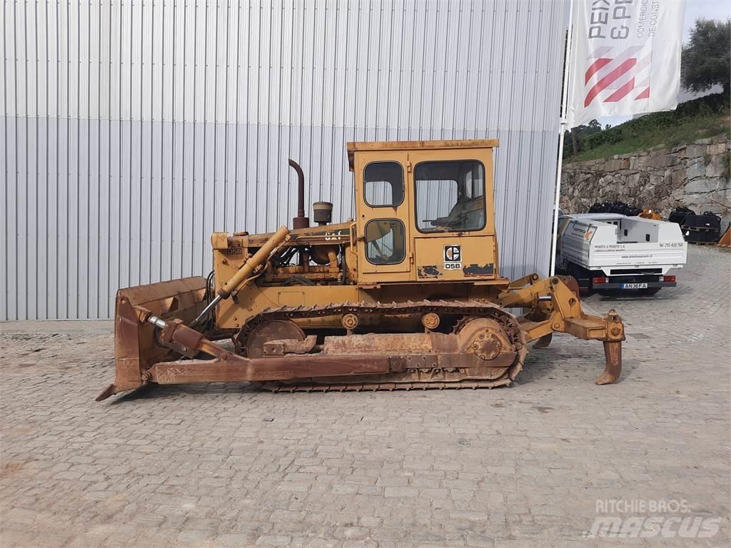 CAT D5B Csőfektető dózerek