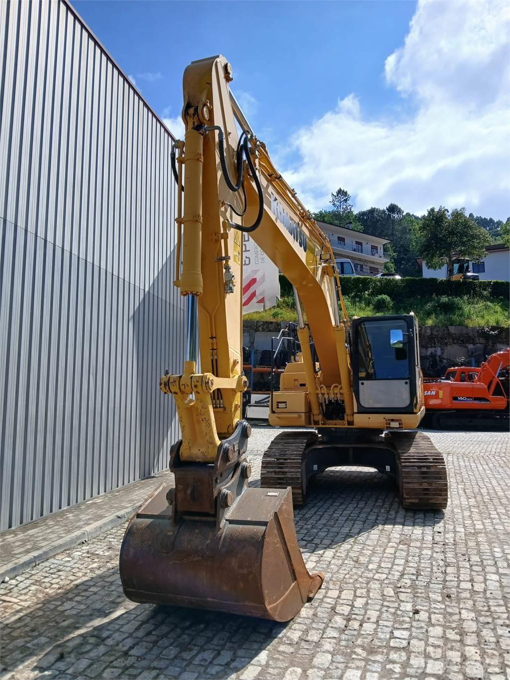 Komatsu PC210NLC-11 Lánctalpas kotrók