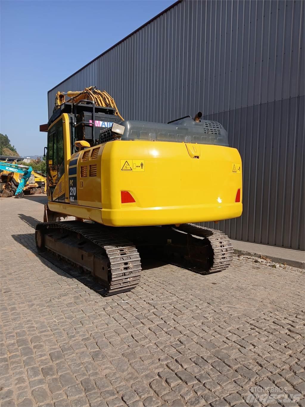Komatsu PC210NLC-11 Lánctalpas kotrók