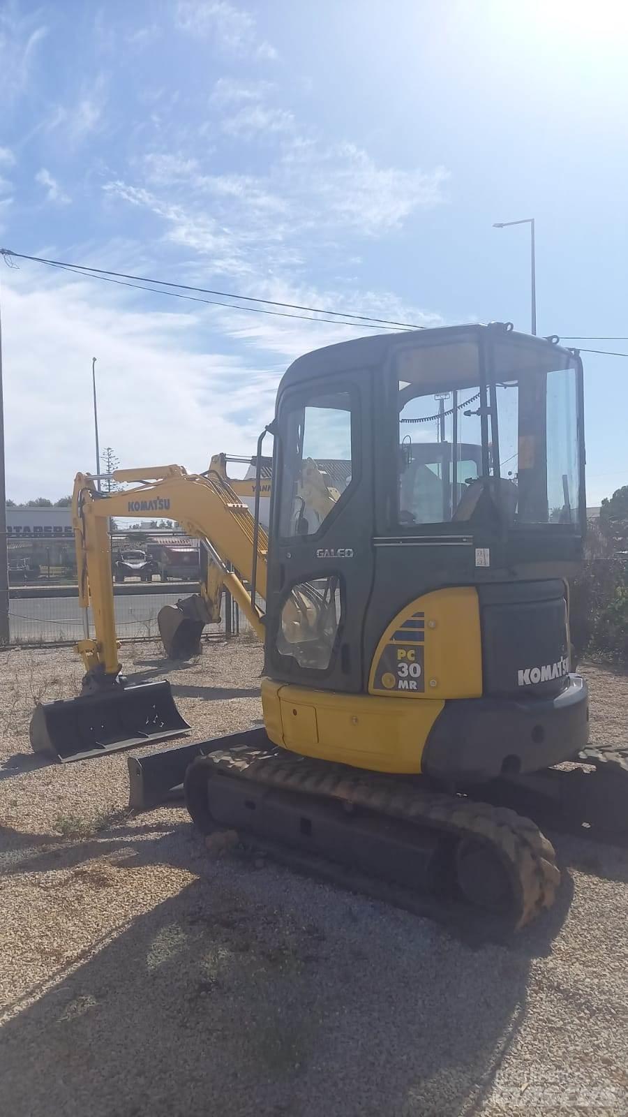 Komatsu PC30MR-2 Mini kotrók < 7t