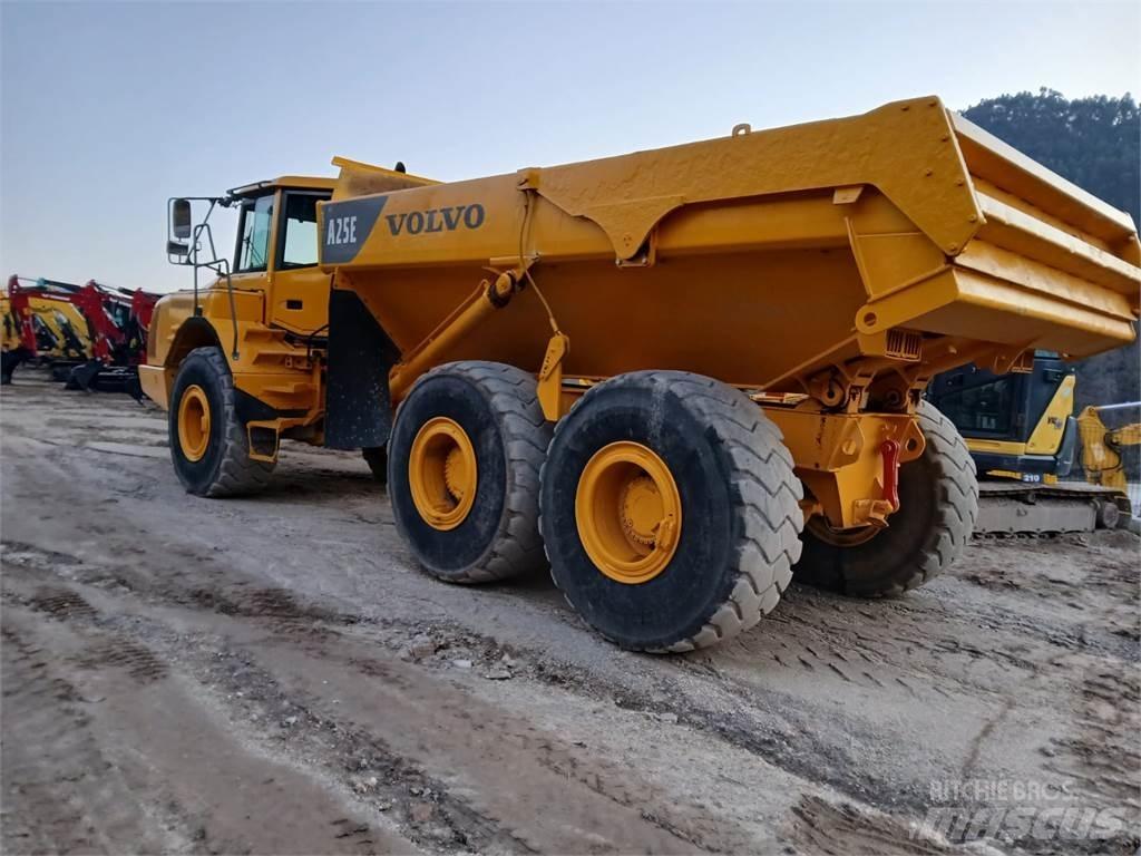 Volvo A25E Mezei dömperek