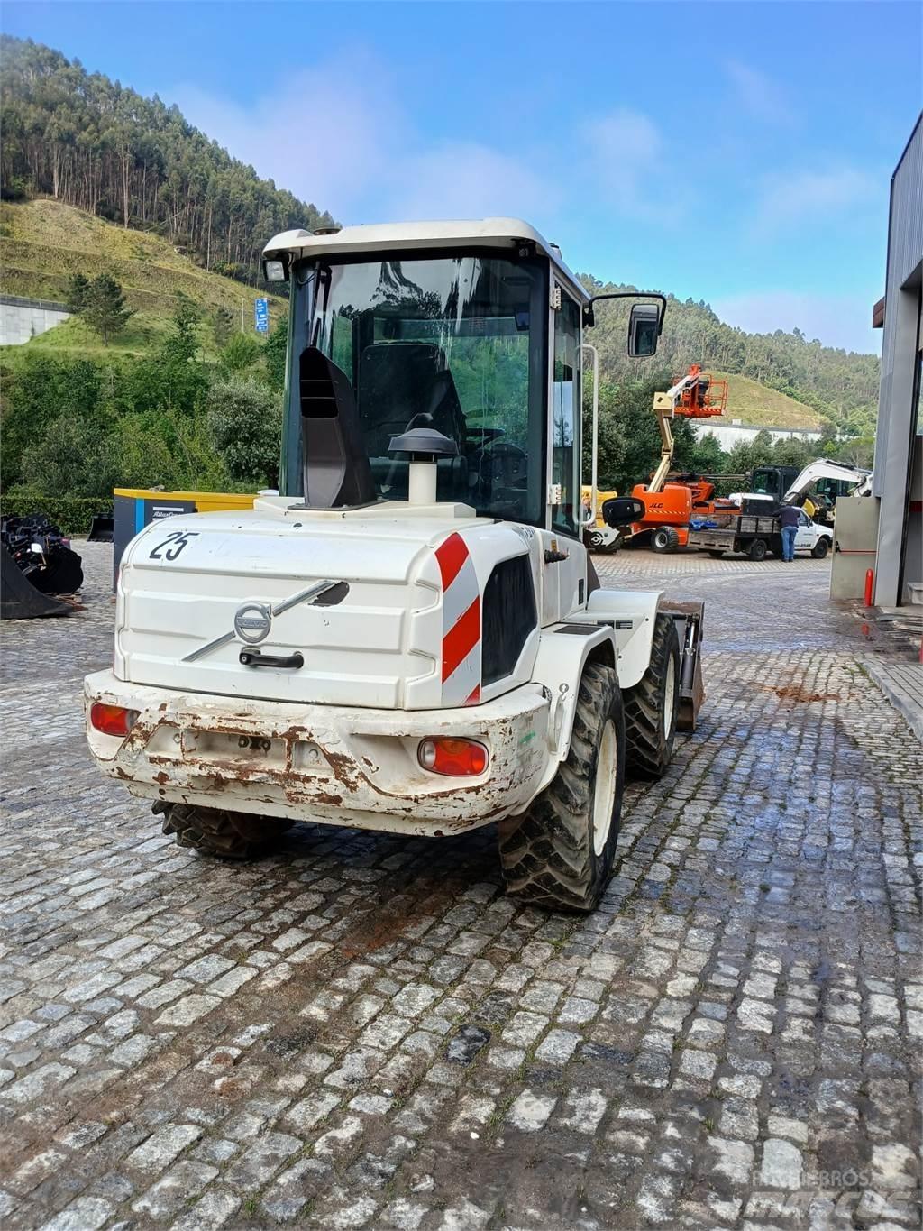 Volvo L30G Építőipar - Egyebek