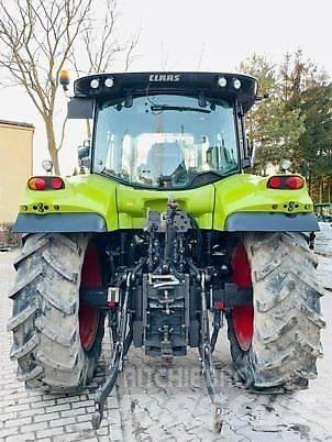 CLAAS ARION 520 Traktorok