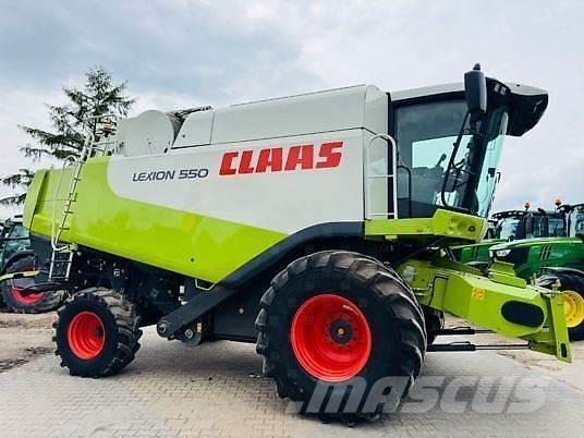 CLAAS LEXION 550 Kombájnok