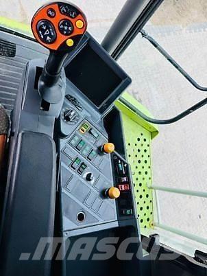 CLAAS LEXION 550 Kombájnok