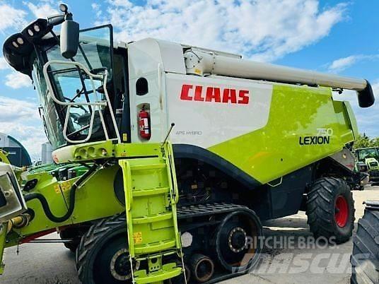 CLAAS LEXION 750 Kombájnok